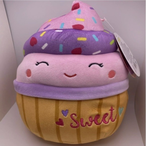 2022 Kellytoy Squishmallow 8" Kimmie the Cupcake Valentines Plush - Picture 1 of 5